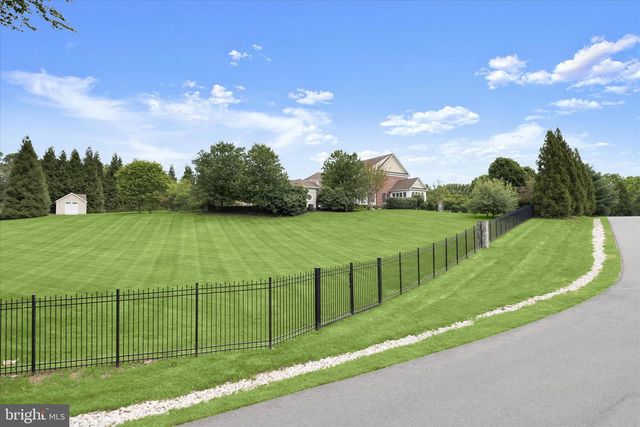 10130 SYCAMORE HOLLOW LN, Germantown, MD 20876