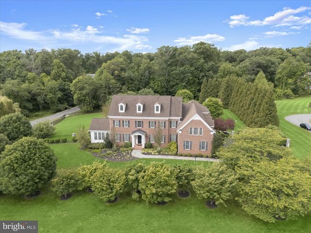 10130 SYCAMORE HOLLOW LN, Germantown, MD 20876