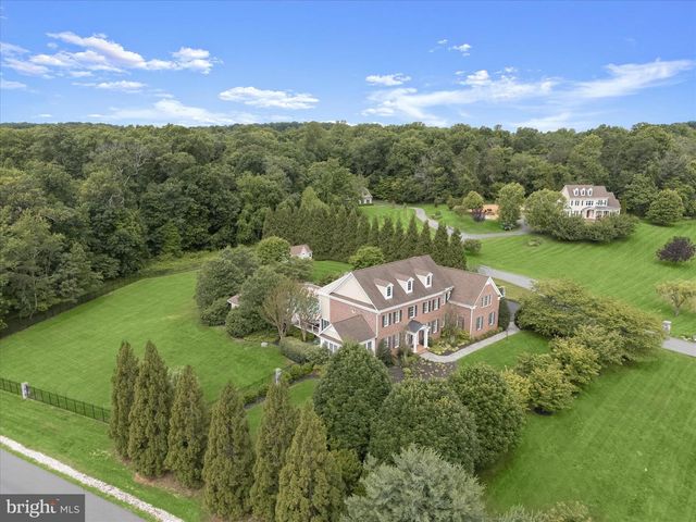 10130 SYCAMORE HOLLOW LN, Germantown, MD 20876