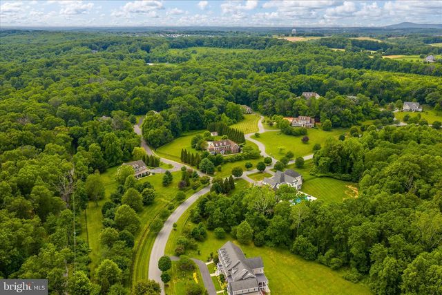 10130 SYCAMORE HOLLOW LN, Germantown, MD 20876