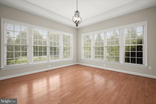 10130 SYCAMORE HOLLOW LN, Germantown, MD 20876
