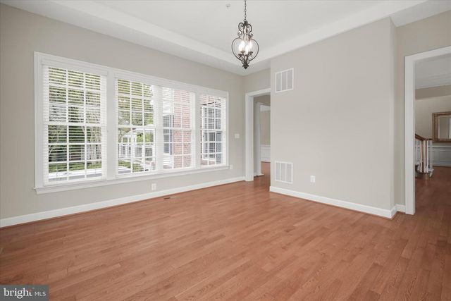 10130 SYCAMORE HOLLOW LN, Germantown, MD 20876