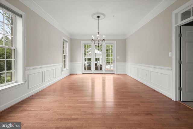 10130 SYCAMORE HOLLOW LN, Germantown, MD 20876