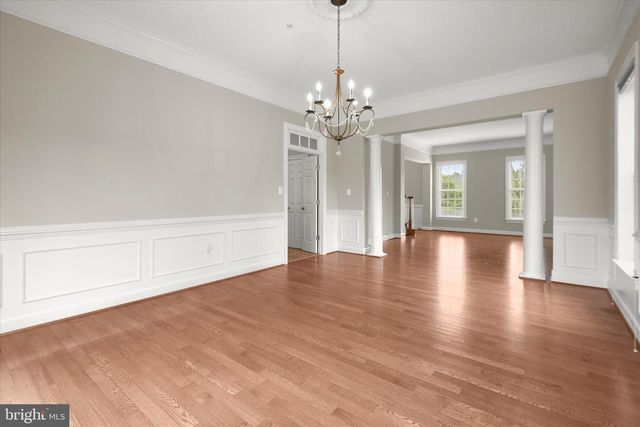 10130 SYCAMORE HOLLOW LN, Germantown, MD 20876