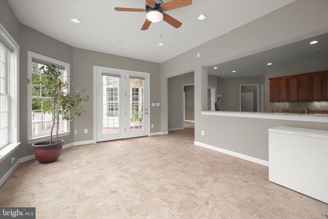 10130 SYCAMORE HOLLOW LN, Germantown, MD 20876