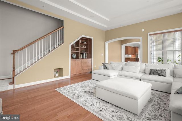 10130 SYCAMORE HOLLOW LN, Germantown, MD 20876