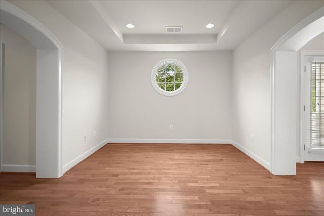 10130 SYCAMORE HOLLOW LN, Germantown, MD 20876