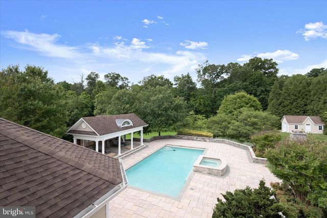 10130 SYCAMORE HOLLOW LN, Germantown, MD 20876
