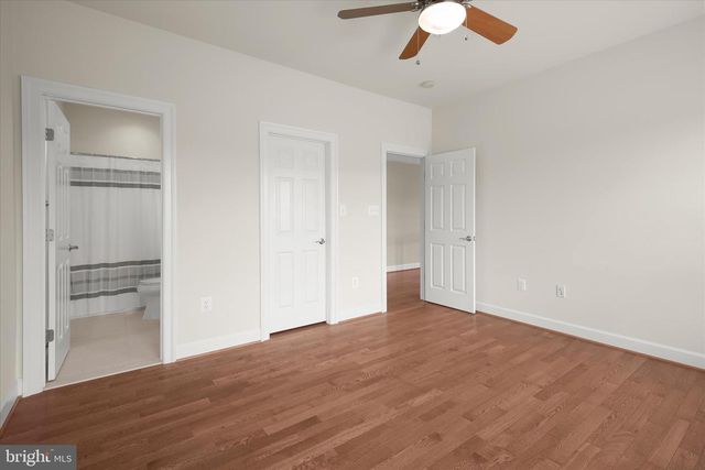 10130 SYCAMORE HOLLOW LN, Germantown, MD 20876