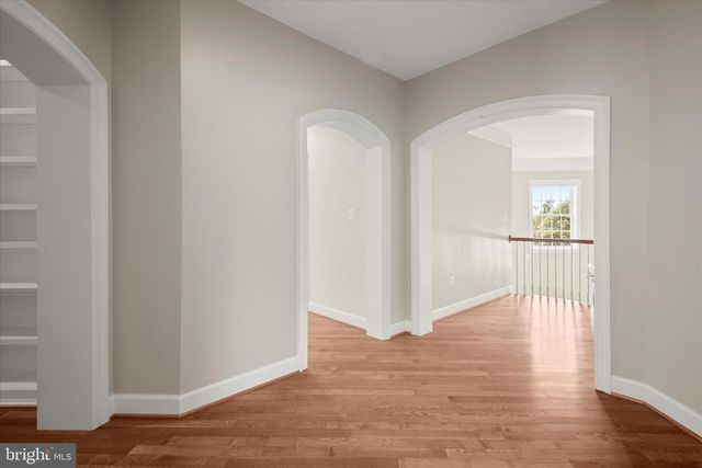 10130 SYCAMORE HOLLOW LN, Germantown, MD 20876