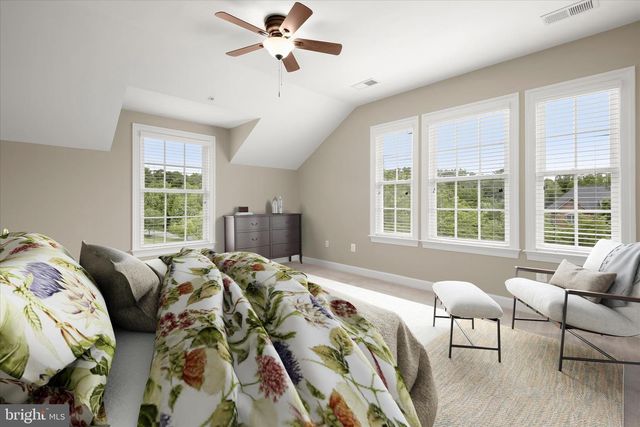 10130 SYCAMORE HOLLOW LN, Germantown, MD 20876