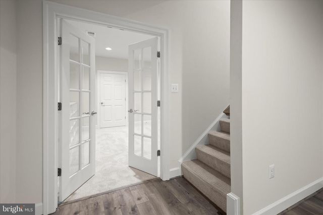 10130 SYCAMORE HOLLOW LN, Germantown, MD 20876