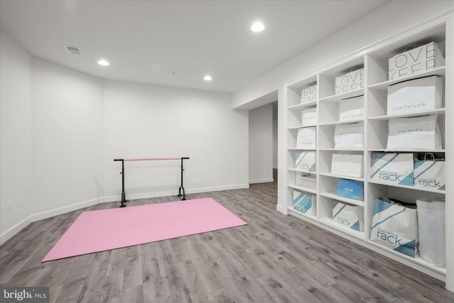 10130 SYCAMORE HOLLOW LN, Germantown, MD 20876