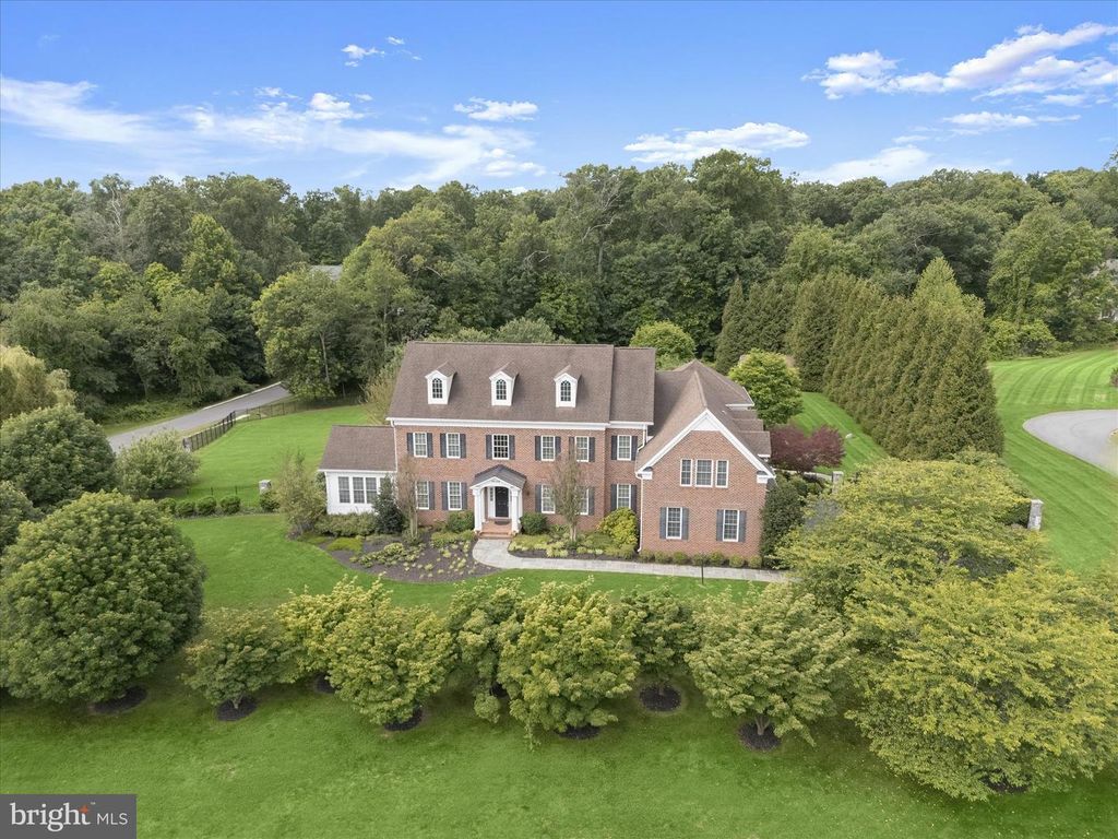 10130 SYCAMORE HOLLOW LN, Germantown, MD 20876