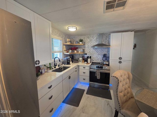 2701 E ALLRED Avenue 19, Mesa, AZ 85204