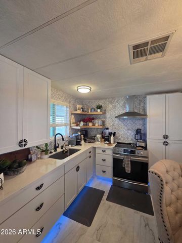 2701 E ALLRED Avenue 19, Mesa, AZ 85204