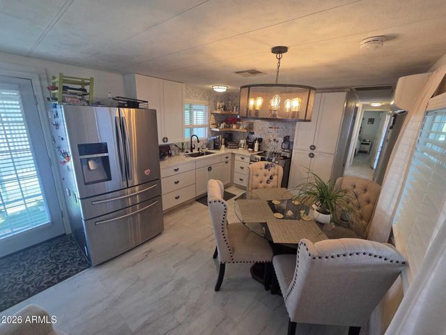 2701 E ALLRED Avenue 19, Mesa, AZ 85204