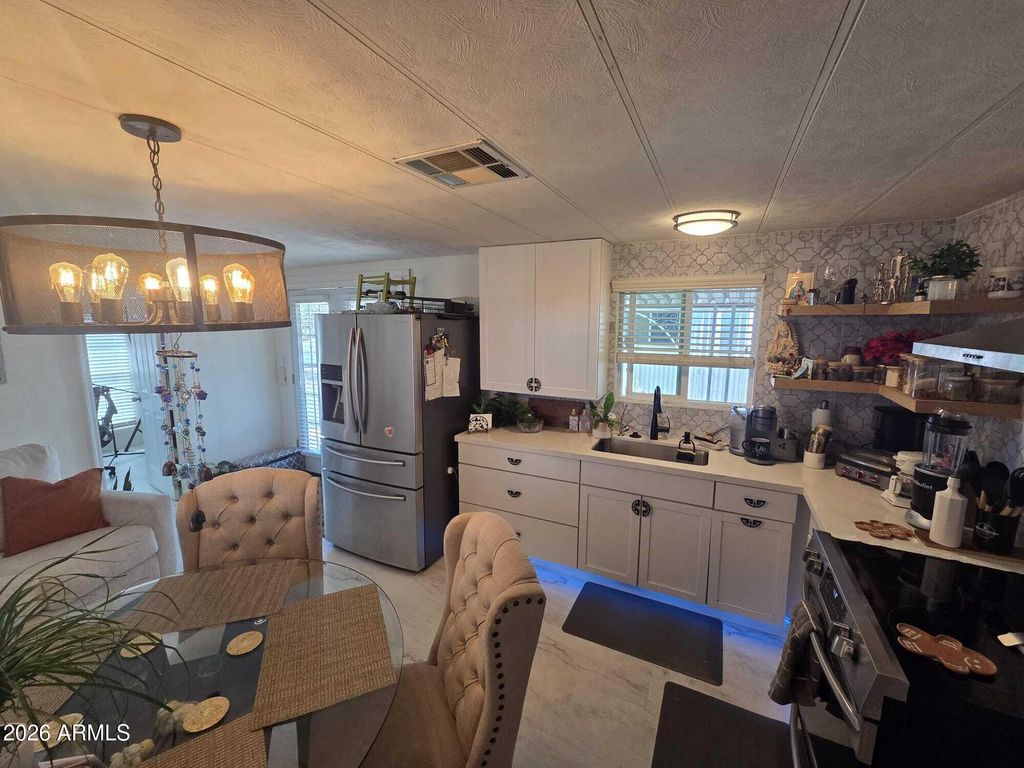 2701 E ALLRED Avenue 19, Mesa, AZ 85204 — photo 2