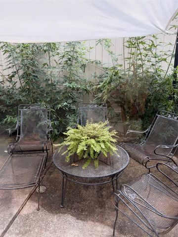 5818 Valley Forge Drive 108, Houston, TX 77057