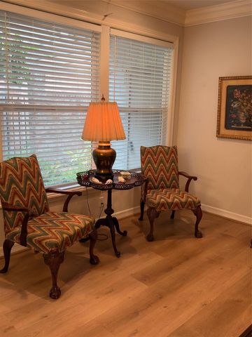 5818 Valley Forge Drive 108, Houston, TX 77057