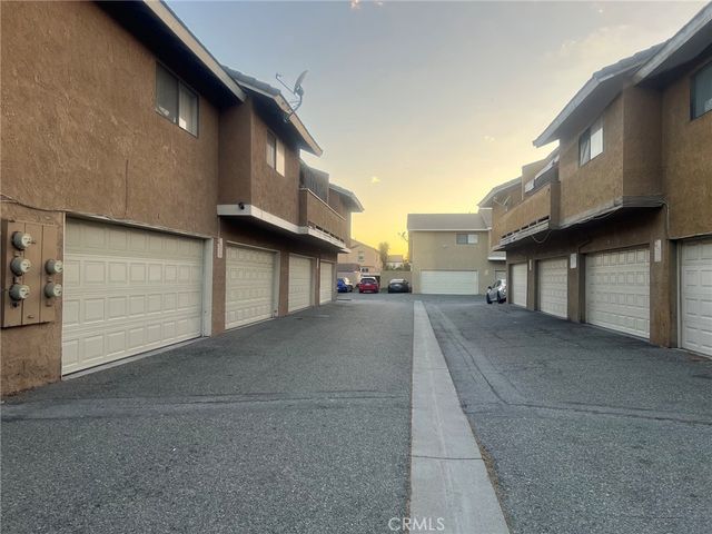 751 Corvette 4, Ontario, CA 91764