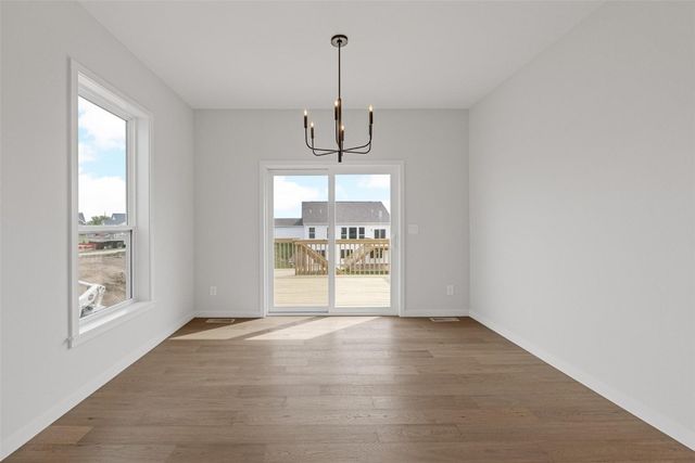 219 Meadows Field Drive NE, Cedar Rapids, IA 52402