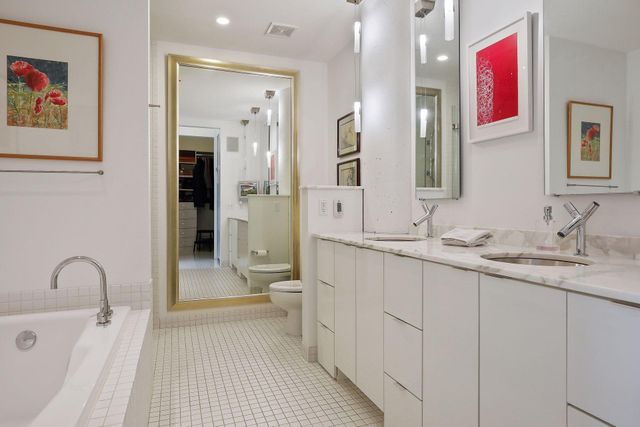 750 S 2nd Street 202, Minneapolis, MN 55401