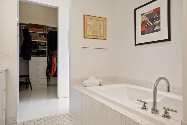 750 S 2nd Street 202, Minneapolis, MN 55401