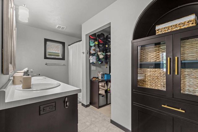 N8973 SPRING VALLEY ROAD, Menasha, WI 54952