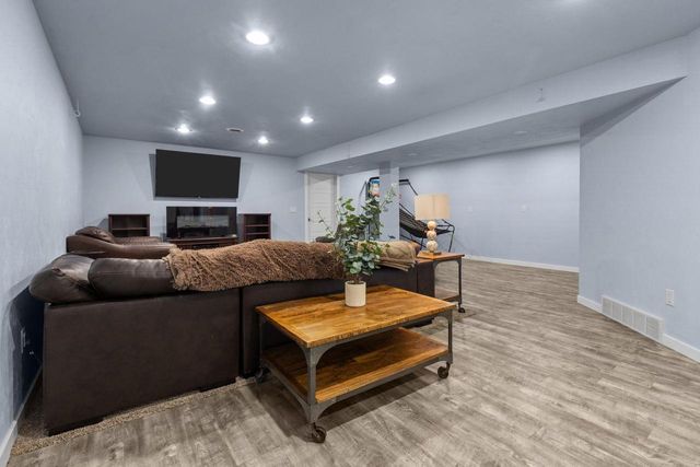 N8973 SPRING VALLEY ROAD, Menasha, WI 54952