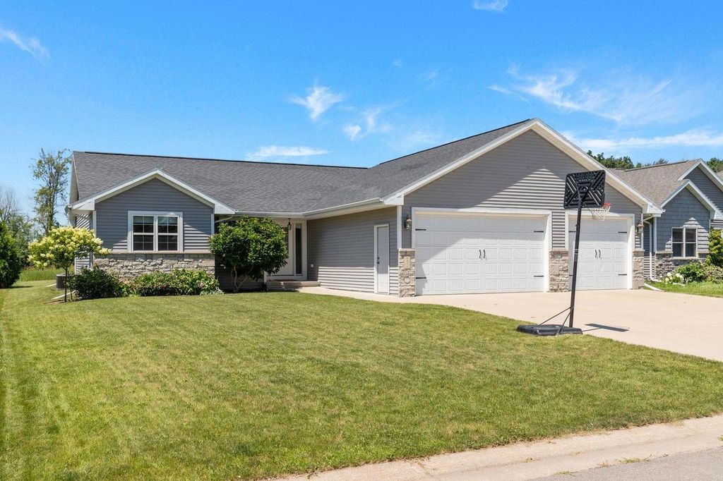 N8973 SPRING VALLEY ROAD, Menasha, WI 54952