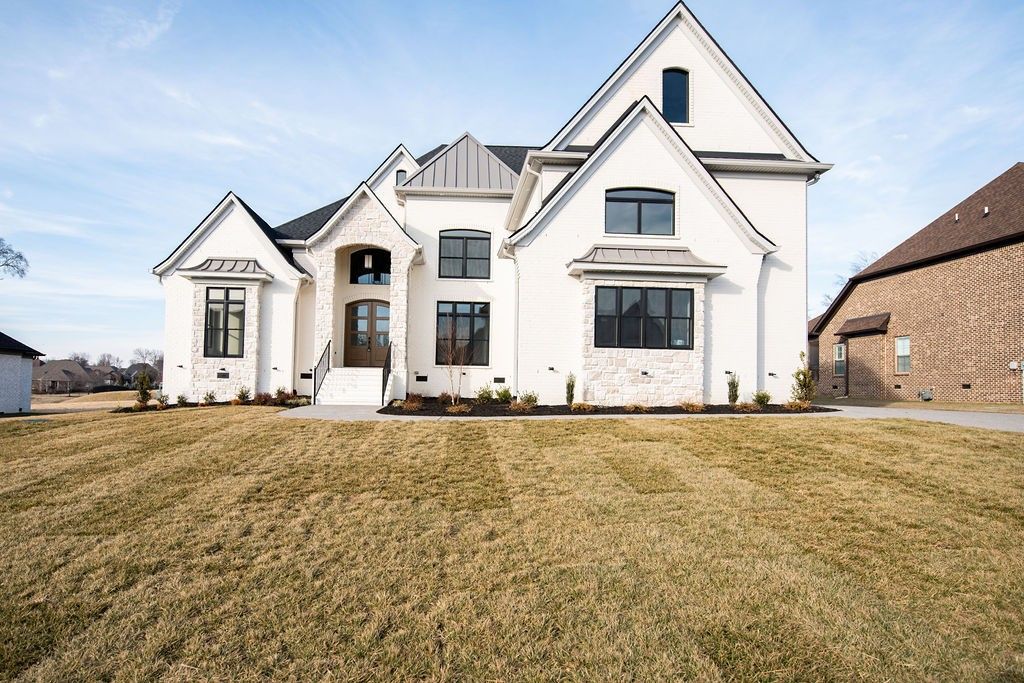 859 Harrisburg Ln, Mount Juliet, TN 37122