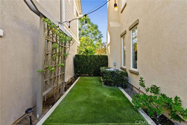 34 Snapdragon Street, Ladera Ranch, CA 92694