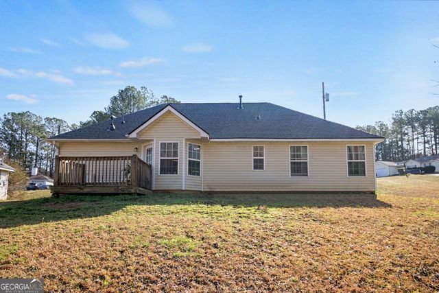 2 Ray Way, Grantville, GA 30220