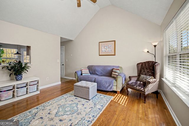 2 Ray Way, Grantville, GA 30220