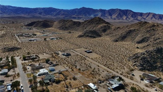 728 Red Butte, Lucerne Valley, CA 92356