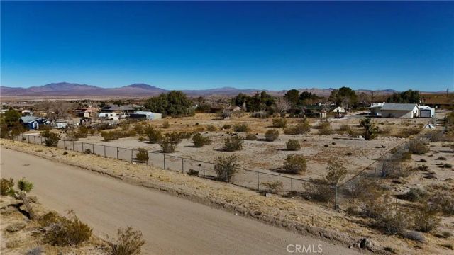 728 Red Butte, Lucerne Valley, CA 92356