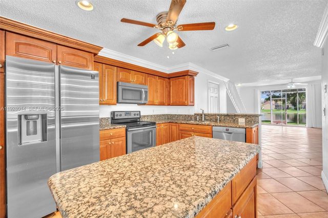 1491 Sorrento Dr 1491, Weston, FL 33326