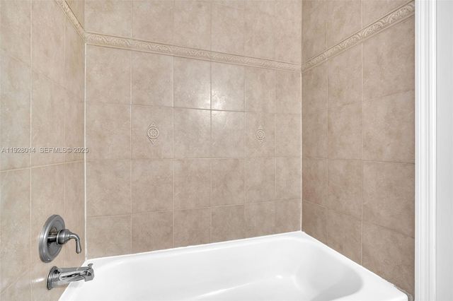 1491 Sorrento Dr 1491, Weston, FL 33326