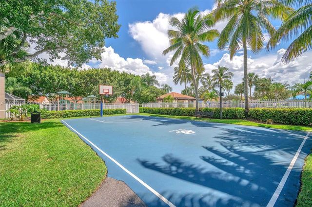 1491 Sorrento Dr 1491, Weston, FL 33326