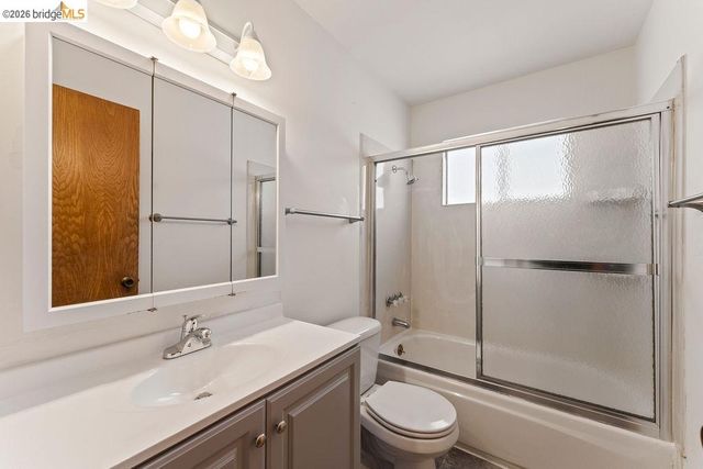 3601 Lincoln Ave, Oakland, CA 94602