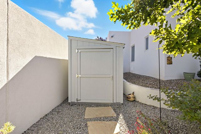 3605 Conrado Lane NW, Albuquerque, NM 87107