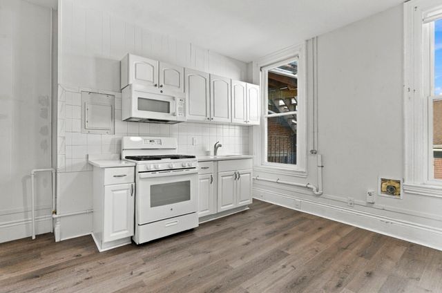 128 Washington Avenue, Chelsea, MA 02150