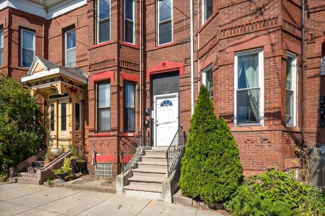128 Washington Avenue, Chelsea, MA 02150