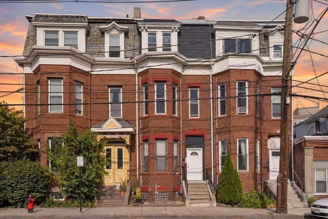 128 Washington Avenue, Chelsea, MA 02150