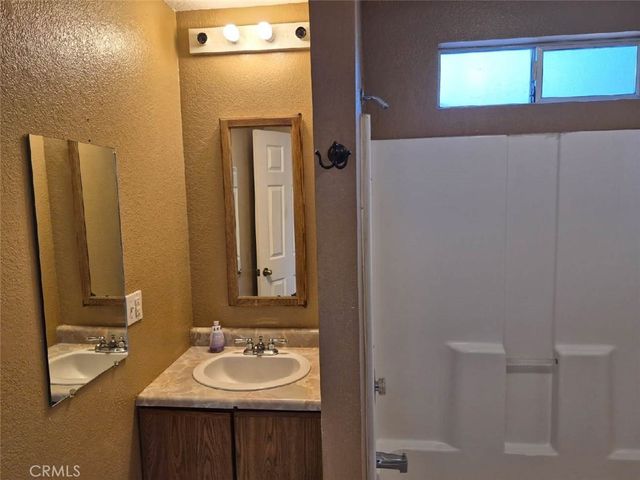 5563 Vista Drive, Kelseyville, CA 95451