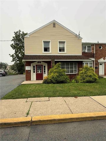 1737 Schoenersville Road, Bethlehem City, PA 18018