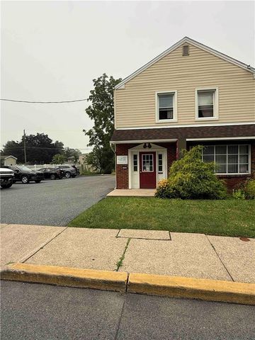 1737 Schoenersville Road, Bethlehem City, PA 18018