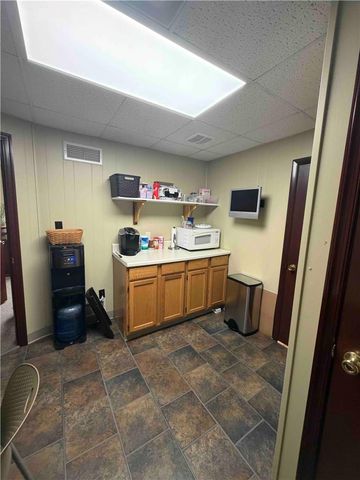 1737 Schoenersville Road, Bethlehem City, PA 18018