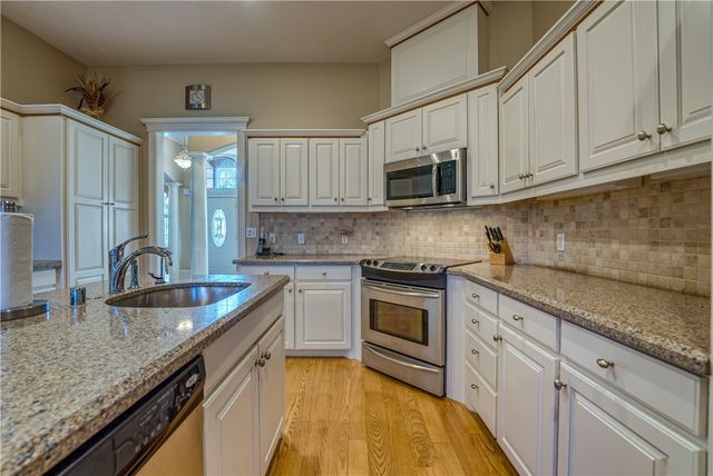 1903 Daly Drive, Harrison, AR 72601